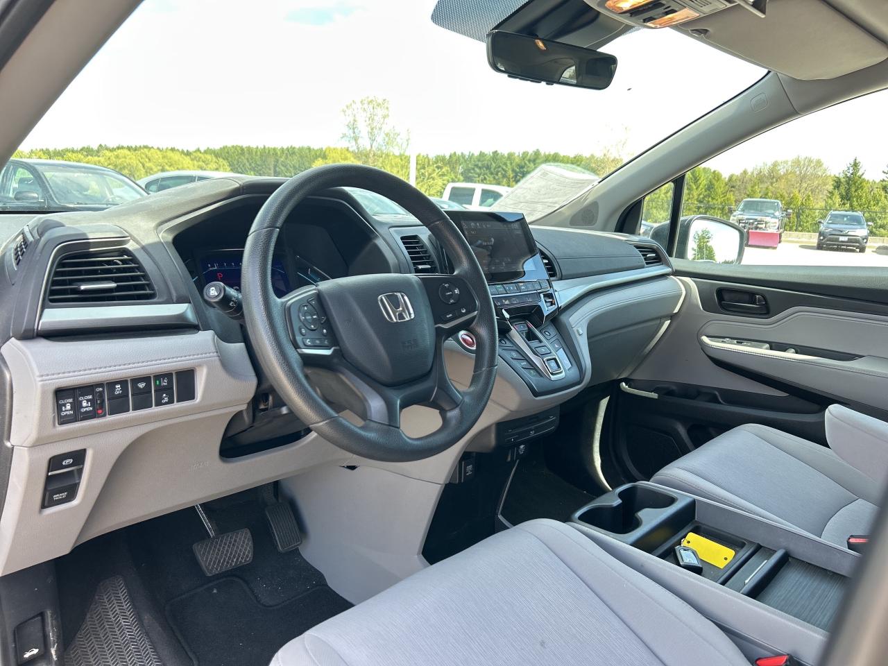 2020 Honda Odyssey EX-RES   Sunroof   DVD/Blu-ray   Heated Seats Photo