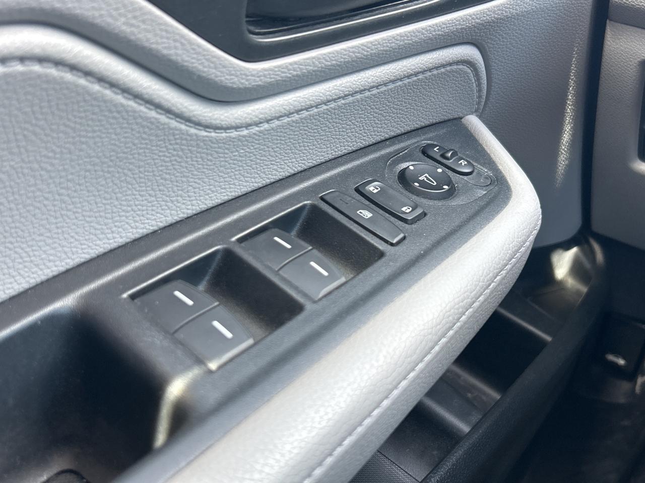 2020 Honda Odyssey EX-RES   Sunroof   DVD/Blu-ray   Heated Seats Photo