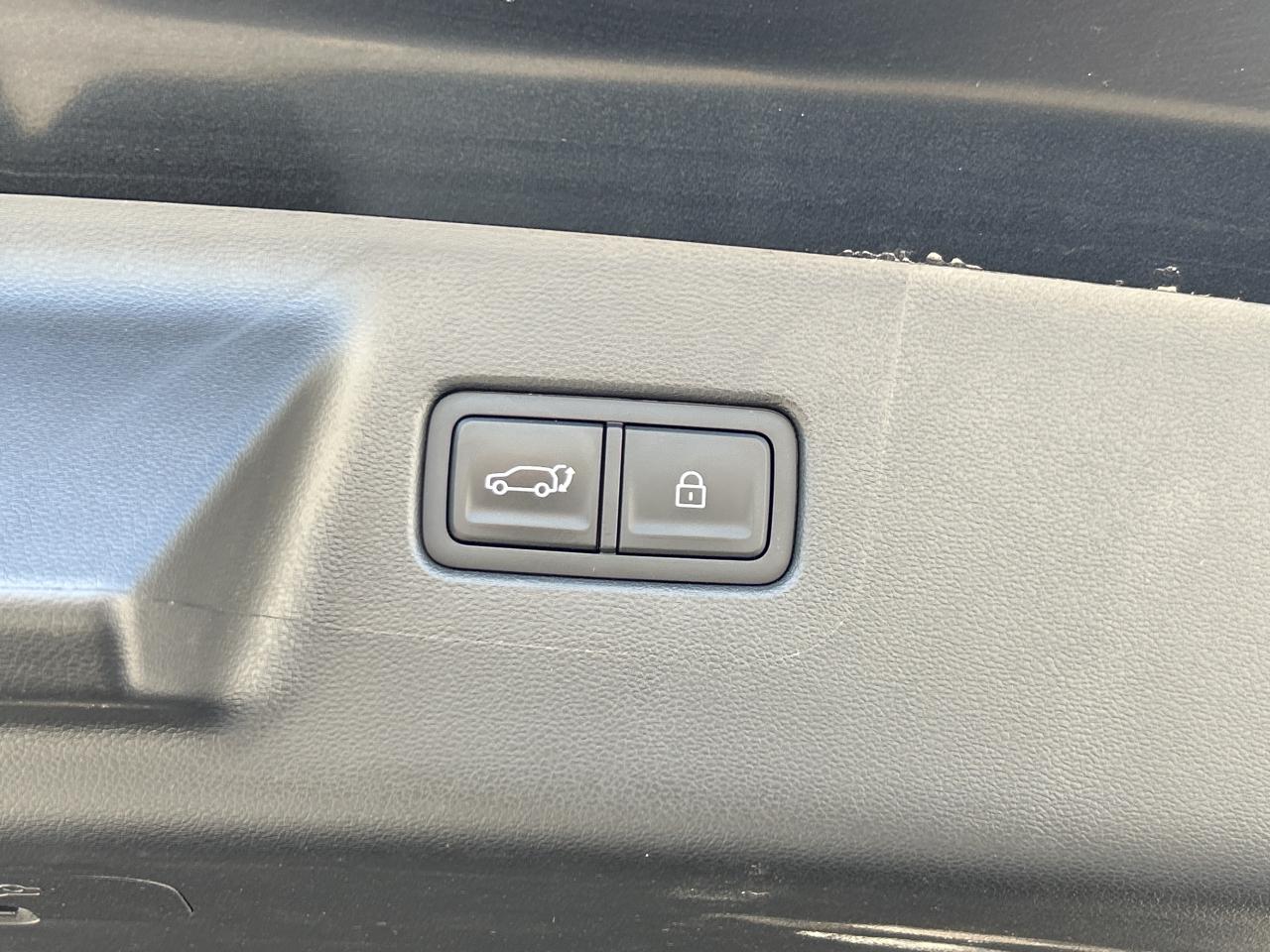 2025 Hyundai Santa Fe XRT AWD   Sunroof   Heated Seats & Steering Wheel Photo