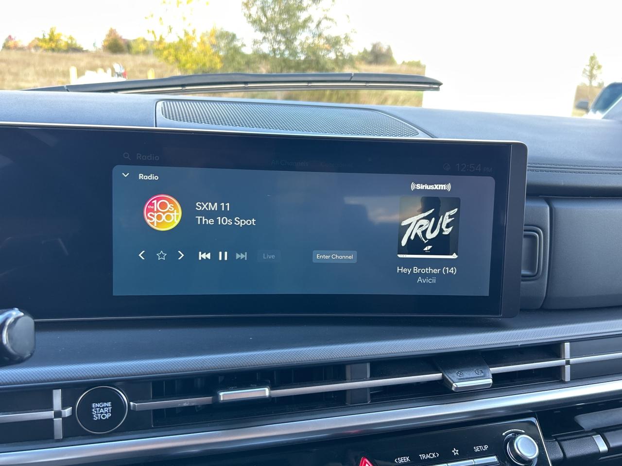 2025 Hyundai Santa Fe XRT AWD   Sunroof   Heated Seats & Steering Wheel Photo