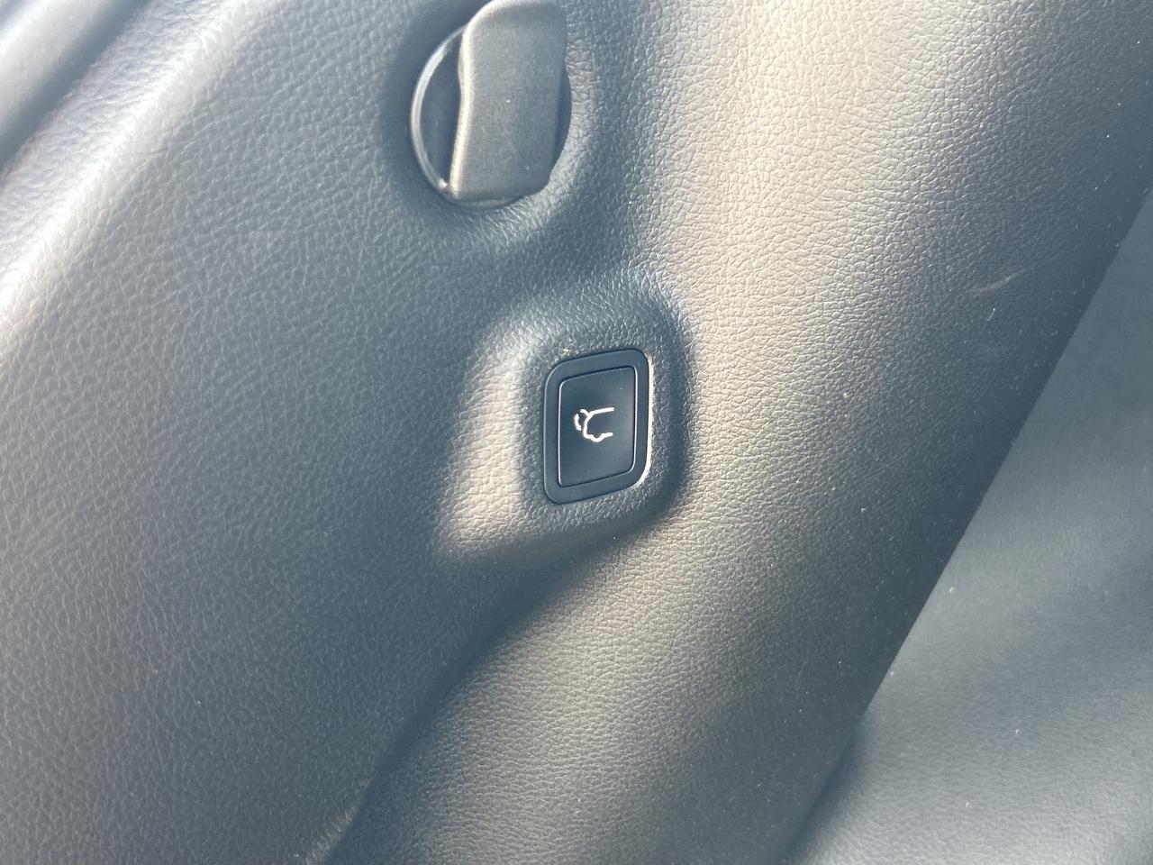 2025 Jeep Compass Trailhawk 4x4   Nav.   Pano Roof   Heated Seats Photo