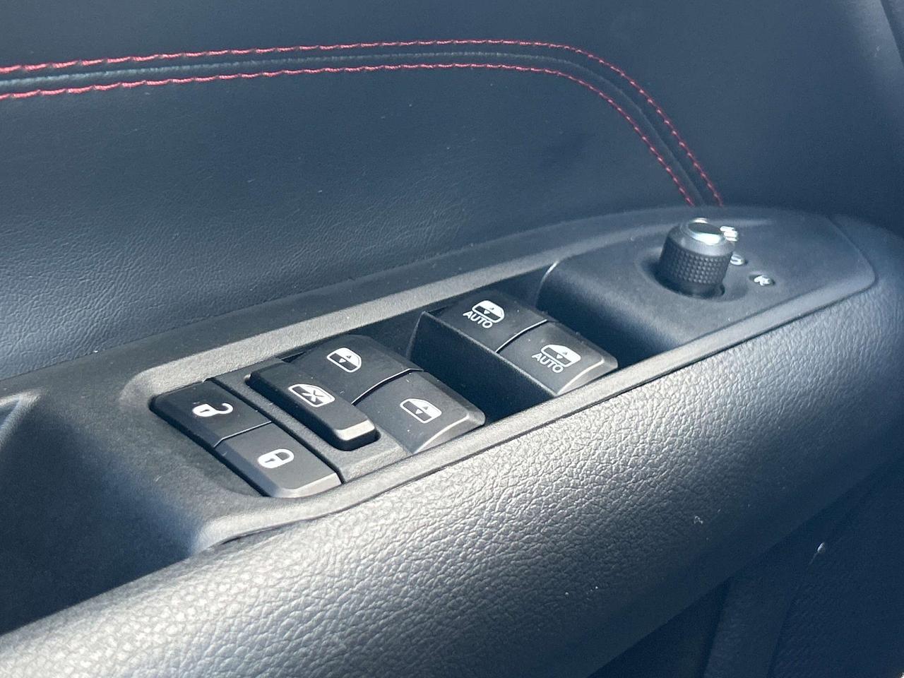 2025 Jeep Compass Trailhawk 4x4   Nav.   Pano Roof   Heated Seats Photo