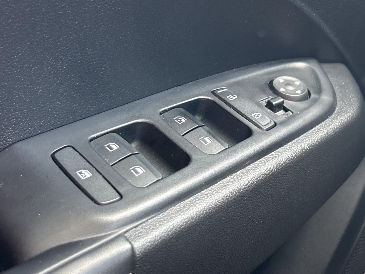 2024 Hyundai Venue Ultimate   Sunroof   Heated Seats & Steering Wheel Photo