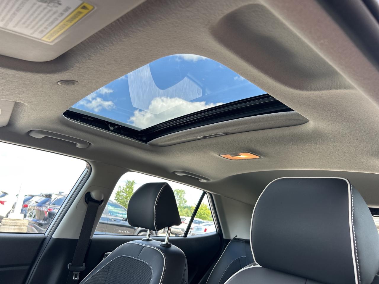 2024 Hyundai Venue Ultimate   Sunroof   Heated Seats & Steering Wheel Photo