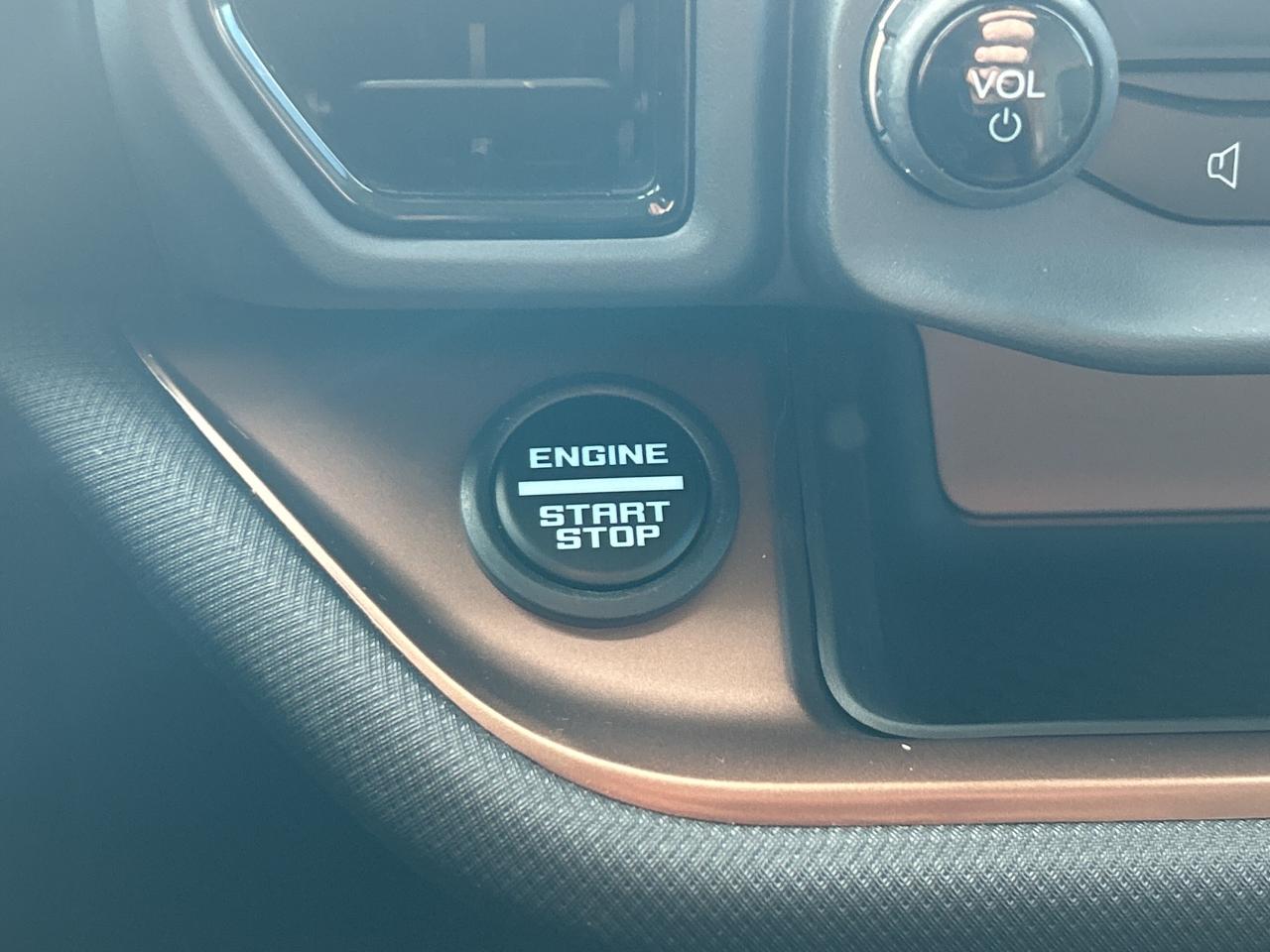 2023 Ford Bronco Sport Outer Banks 4x4   Nav.   Leather   Heated Seats Photo