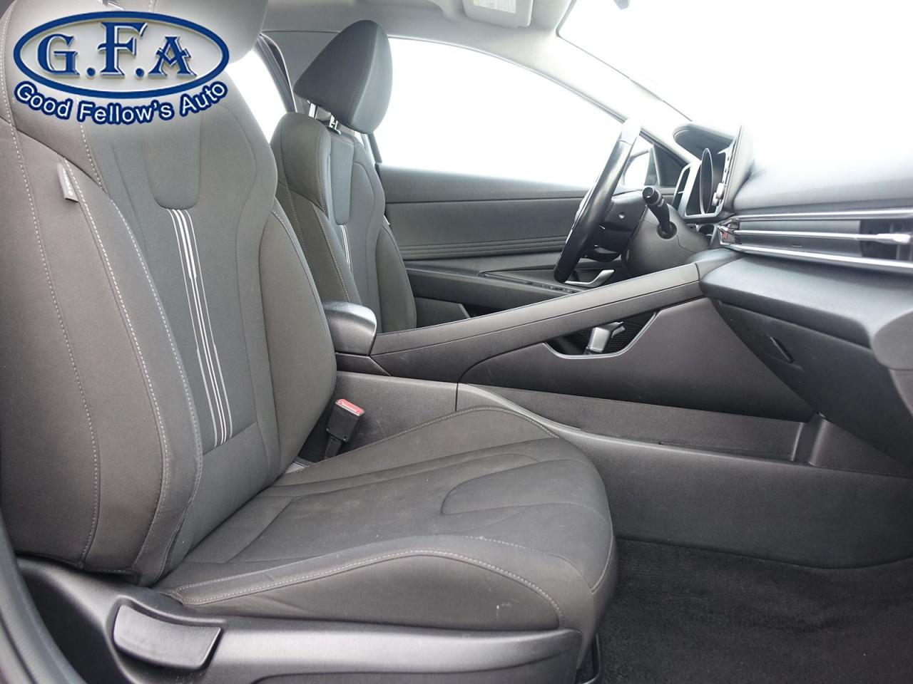 2022 Hyundai Elantra PREFERRED MODEL, SUN & TECH PACKAGE, SUNROOF, REAR Photo32
