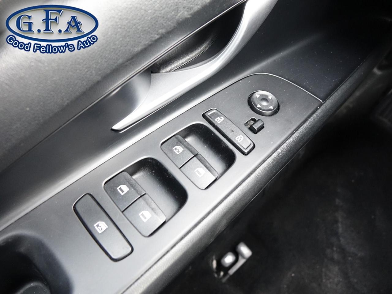 2022 Hyundai Elantra PREFERRED MODEL, SUN & TECH PACKAGE, SUNROOF, REAR Photo19