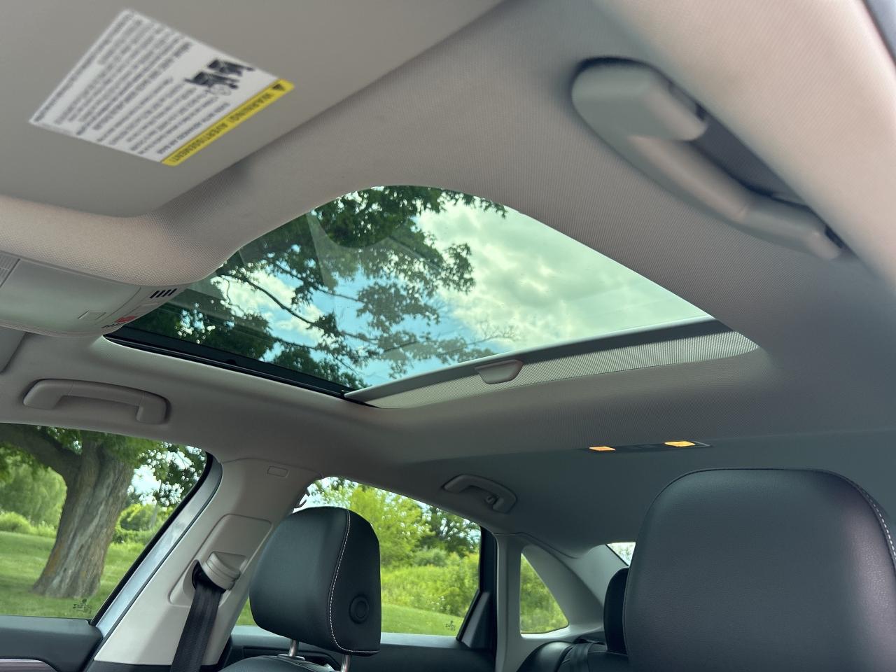 2024 Volkswagen Jetta Highline   Nav.   Sunroof   Heated/Cooled Seats Photo