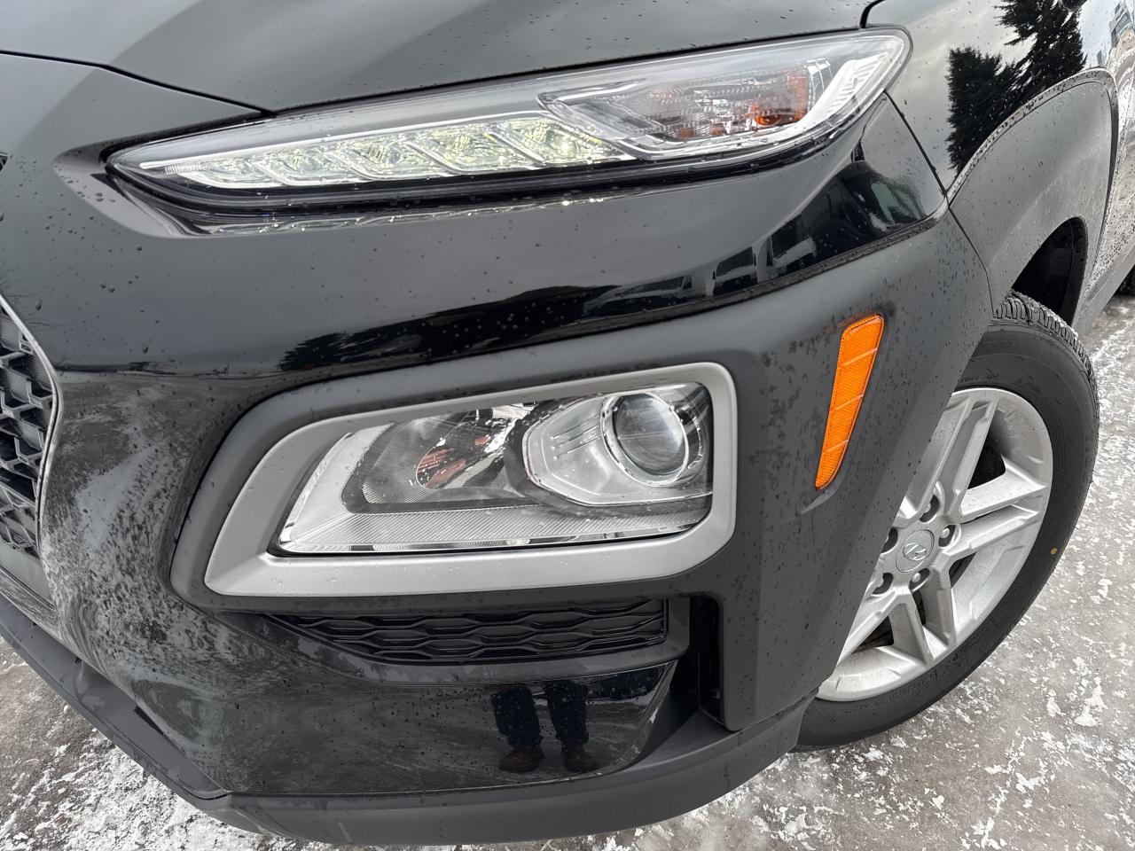 2021 Hyundai KONA 2.0L Essential AWD Photo