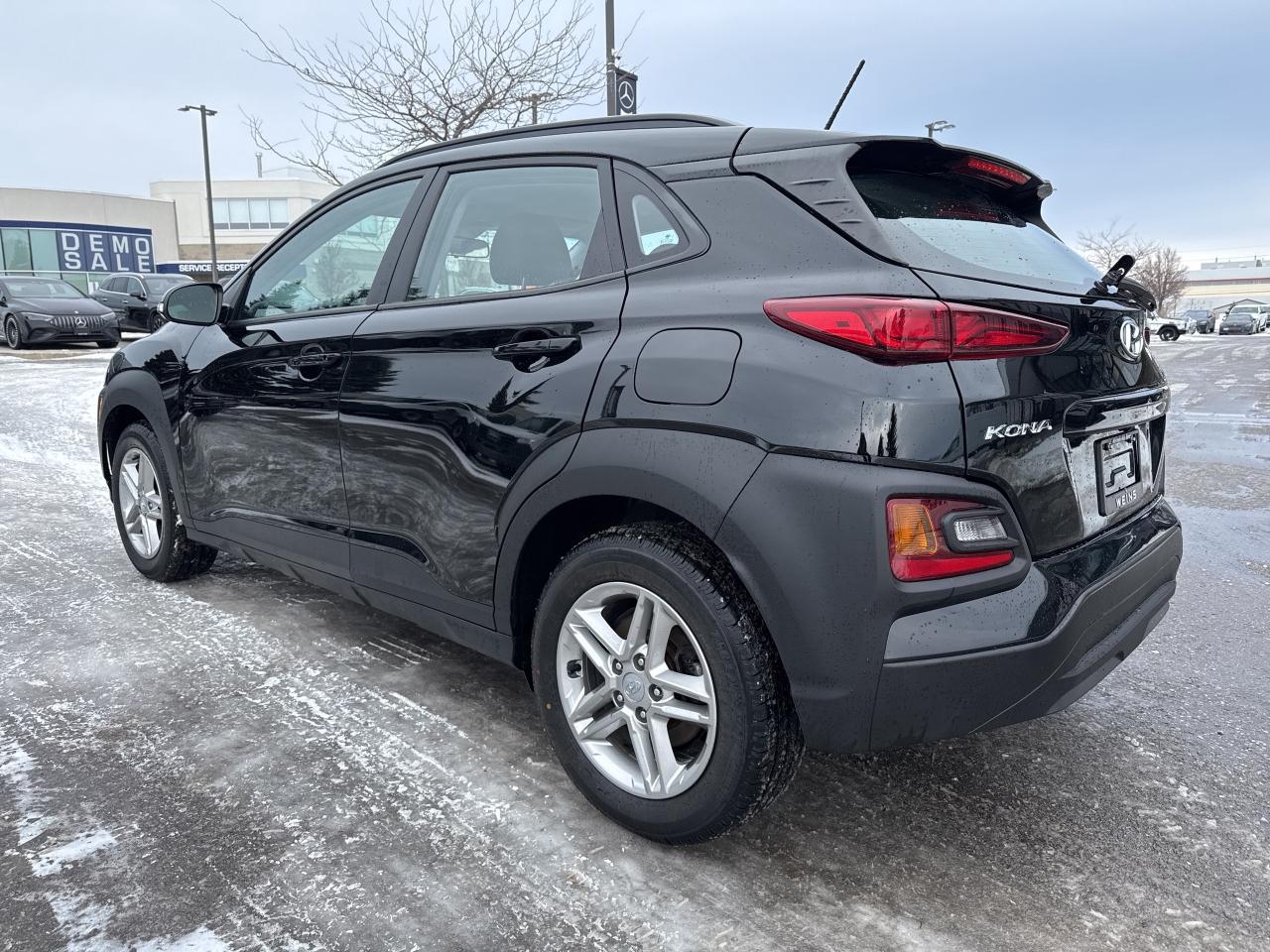 2021 Hyundai KONA 2.0L Essential AWD Photo