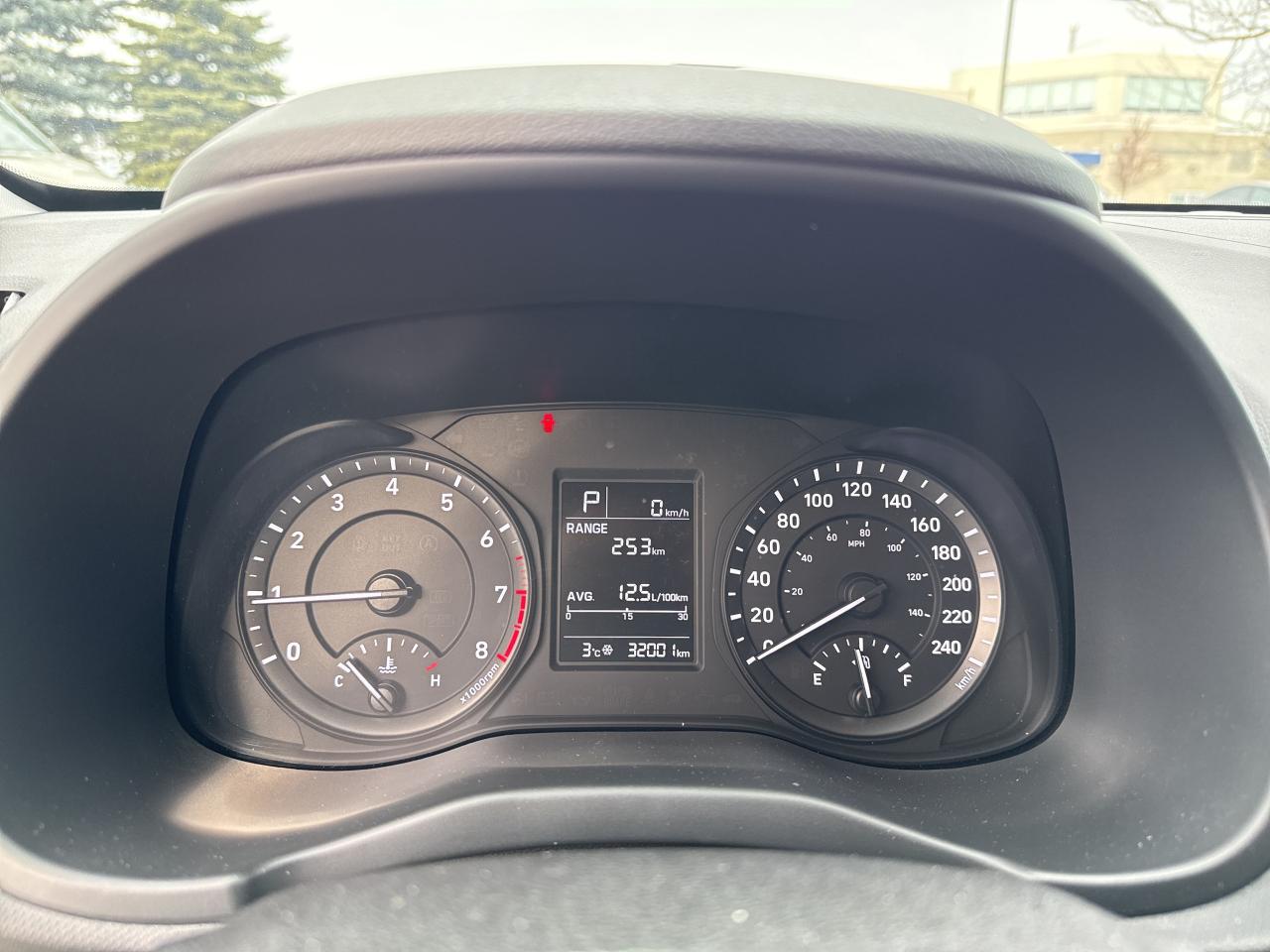 2021 Hyundai KONA 2.0L Essential AWD Photo