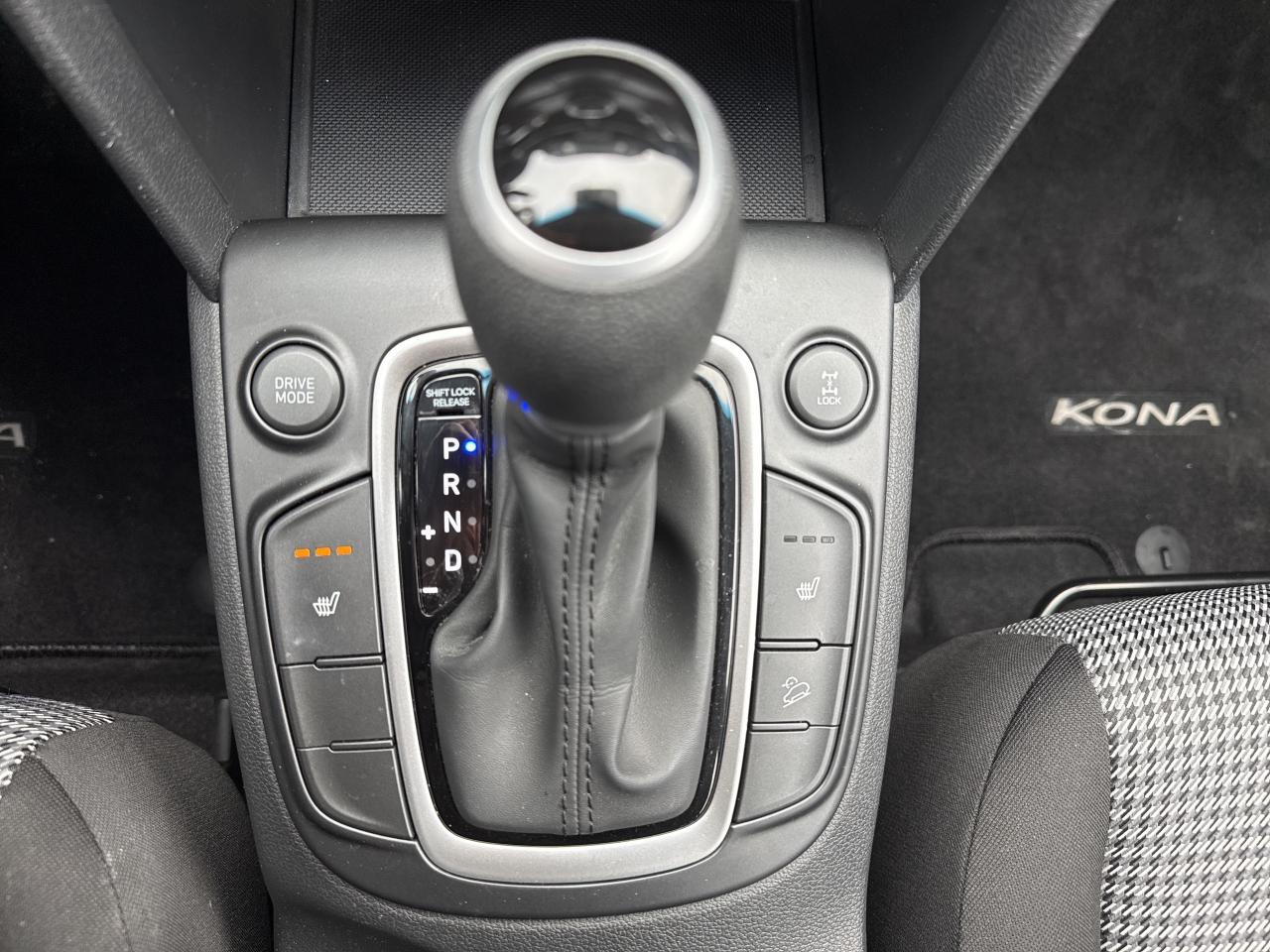 2021 Hyundai KONA 2.0L Essential AWD Photo