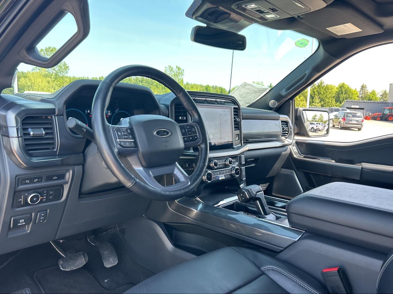 2023 Ford F-150 LARIAT FX4 SuperCrew   5.0L   Nav.   Pano Roof Photo