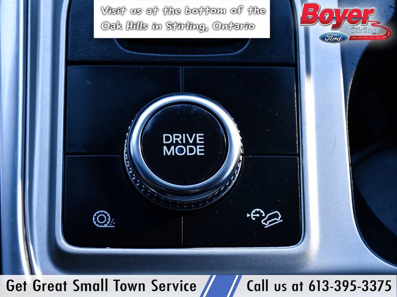 2023 Ford Explorer Timberline LOCAL LEASE RETURN, BLACK ON BLACK! Photo