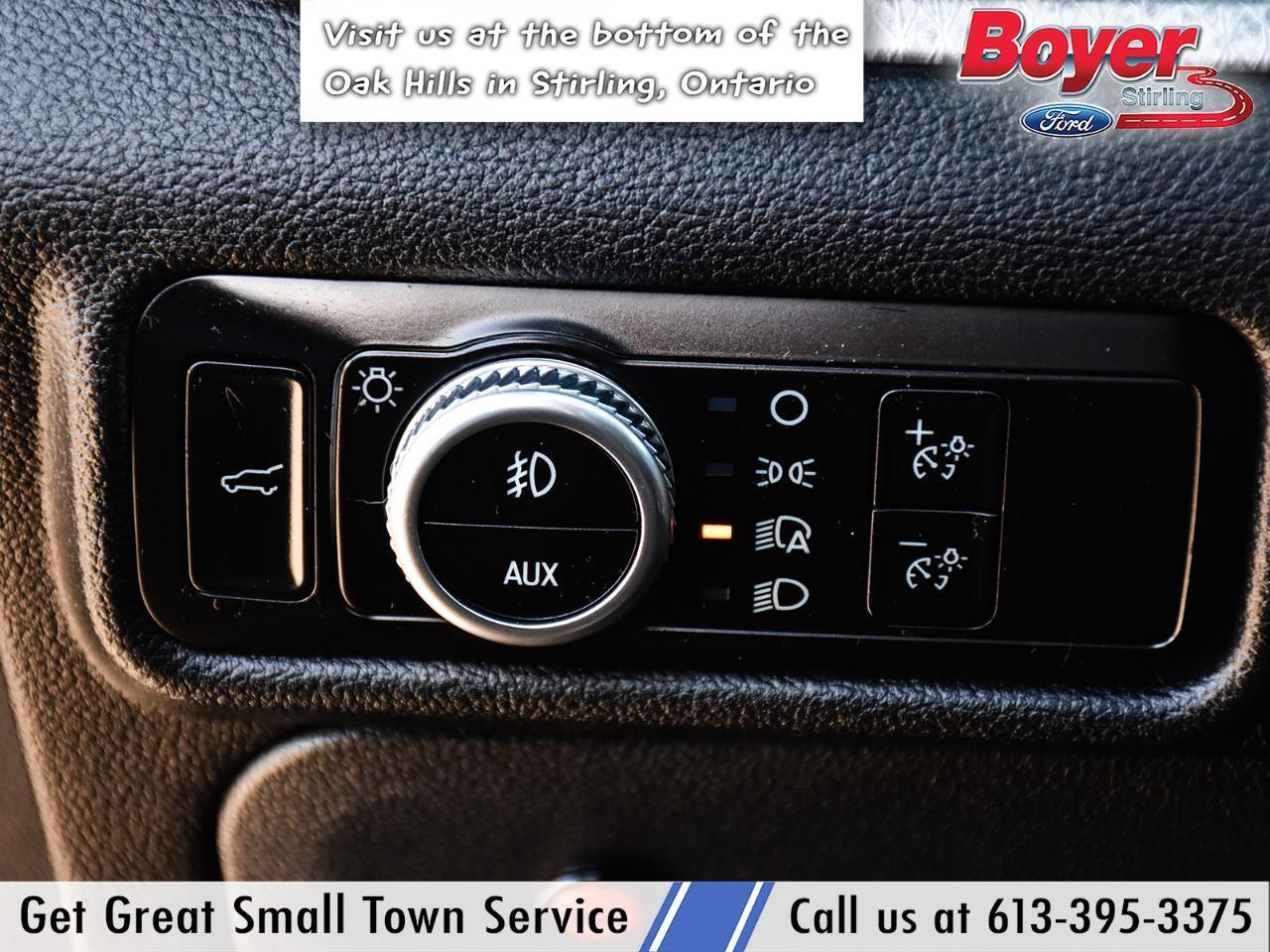 2023 Ford Explorer Timberline LOCAL LEASE RETURN, BLACK ON BLACK! Photo