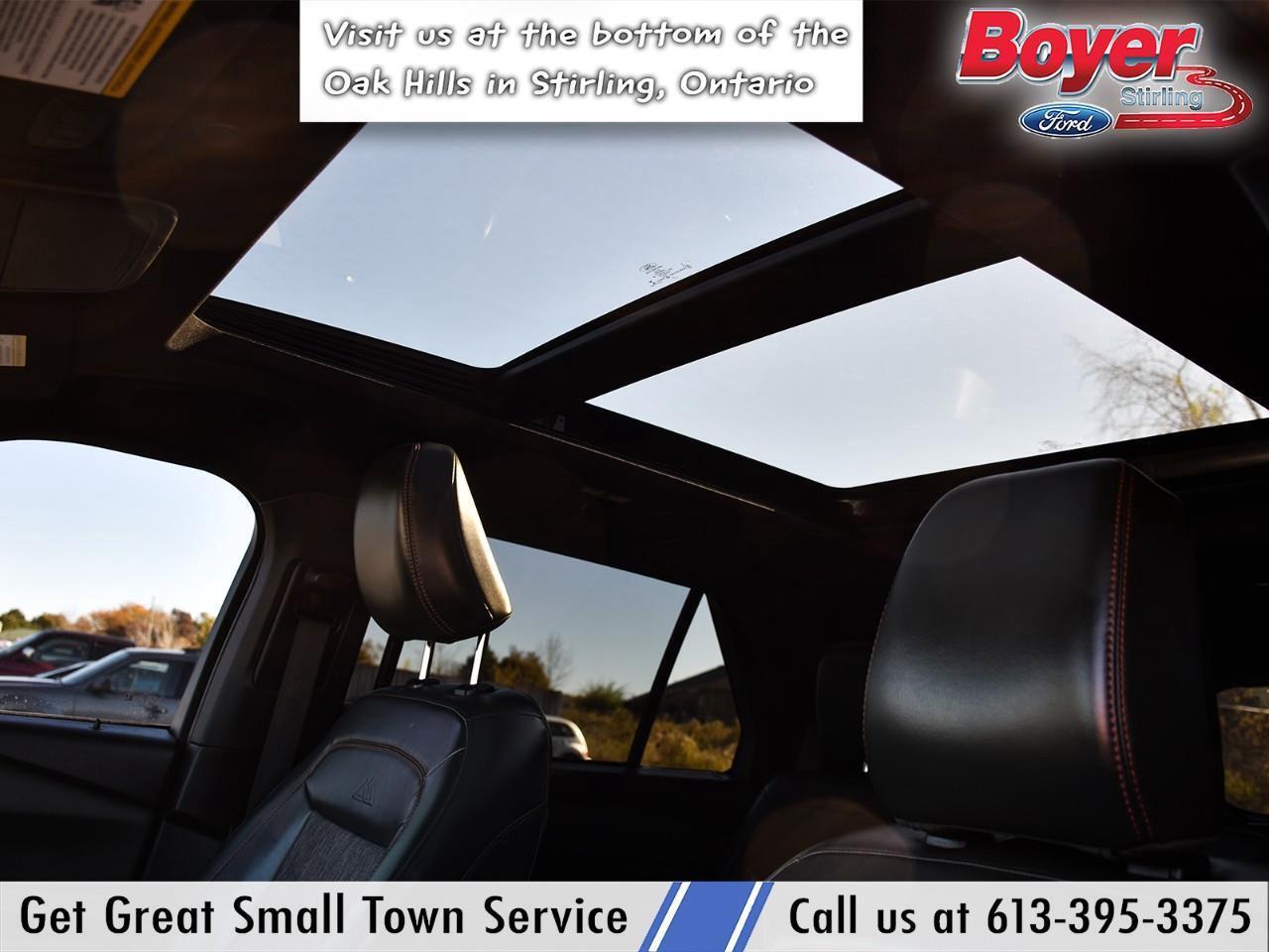 2023 Ford Explorer Timberline LOCAL LEASE RETURN, BLACK ON BLACK! Photo