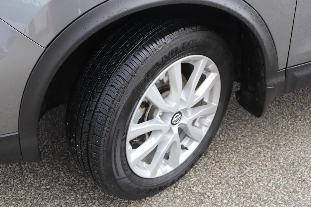 2023 Nissan Qashqai S AWD NO ACCIDENTS CARPLAY B-SPOT HTD SEATS CAMERA Photo