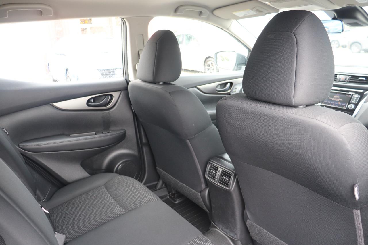 2023 Nissan Qashqai S AWD NO ACCIDENTS CARPLAY B-SPOT HTD SEATS CAMERA Photo