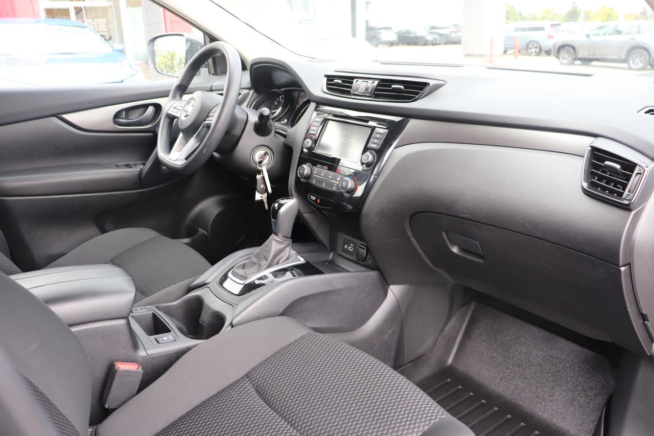 2023 Nissan Qashqai S AWD NO ACCIDENTS CARPLAY B-SPOT HTD SEATS CAMERA Photo