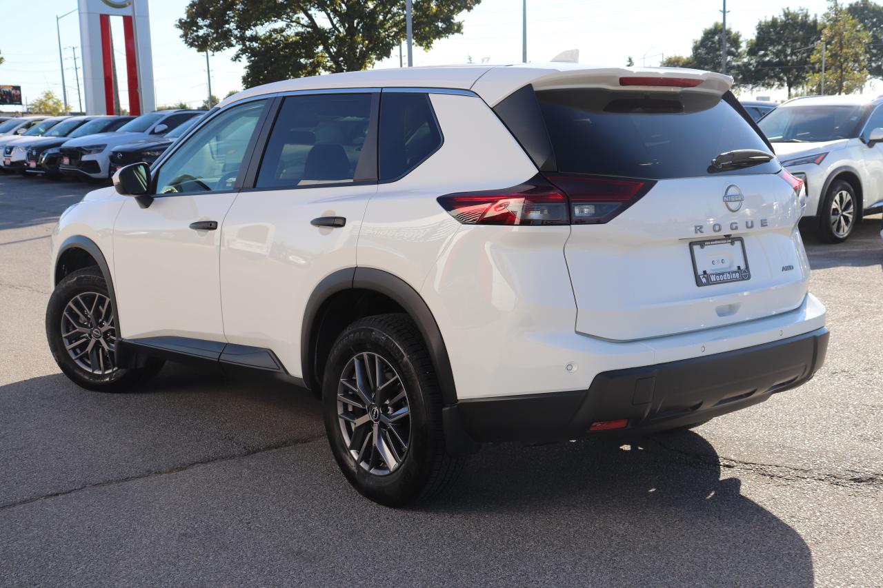 2024 Nissan Rogue S  AWD NO ACCIDENTS REMOTE START B-SPOT CARPLAY Photo