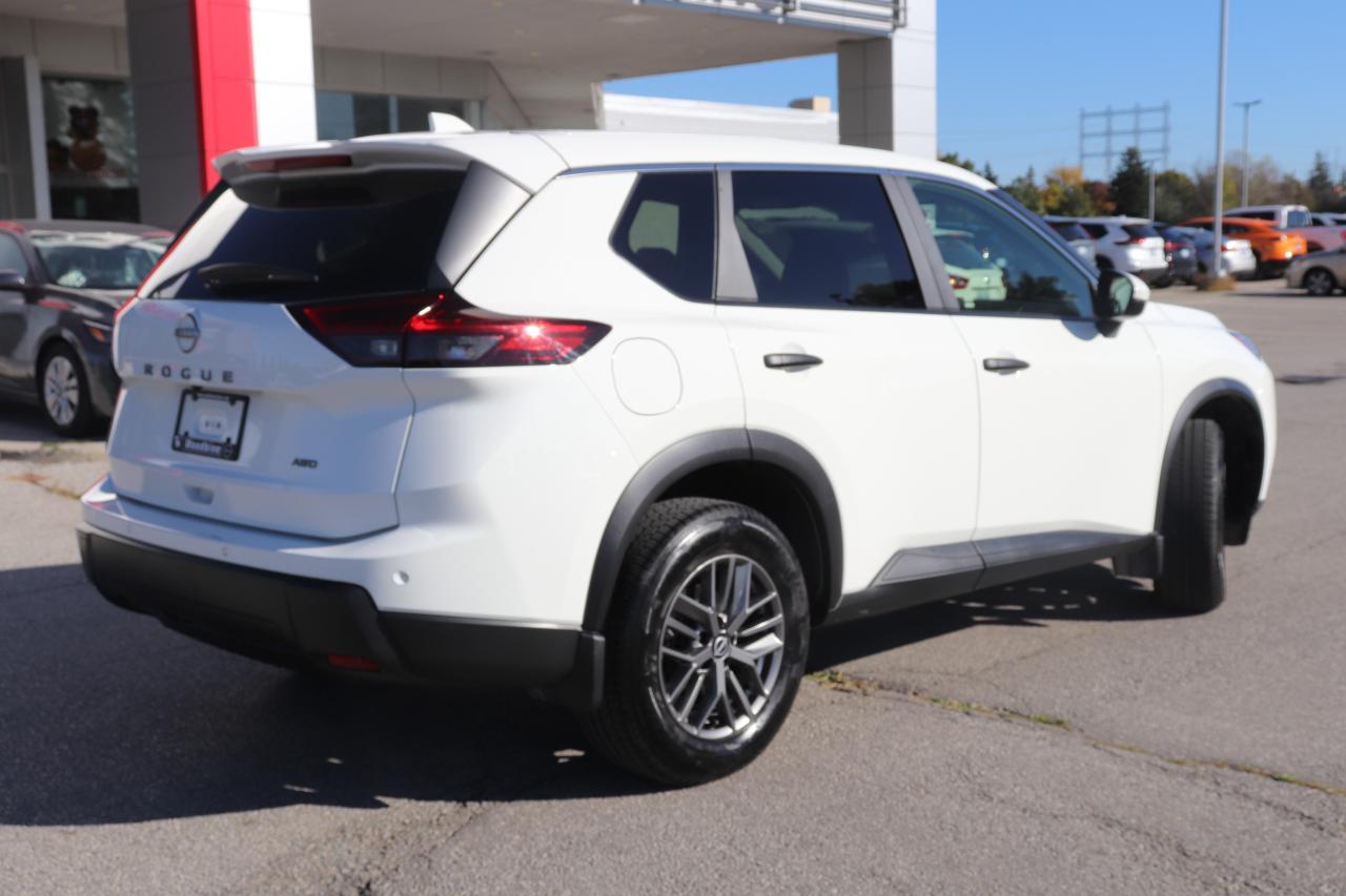 2024 Nissan Rogue S  AWD NO ACCIDENTS REMOTE START B-SPOT CARPLAY Photo