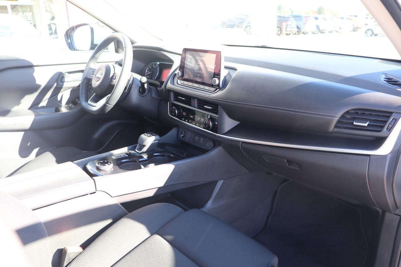 2024 Nissan Rogue S  AWD NO ACCIDENTS REMOTE START B-SPOT CARPLAY Photo