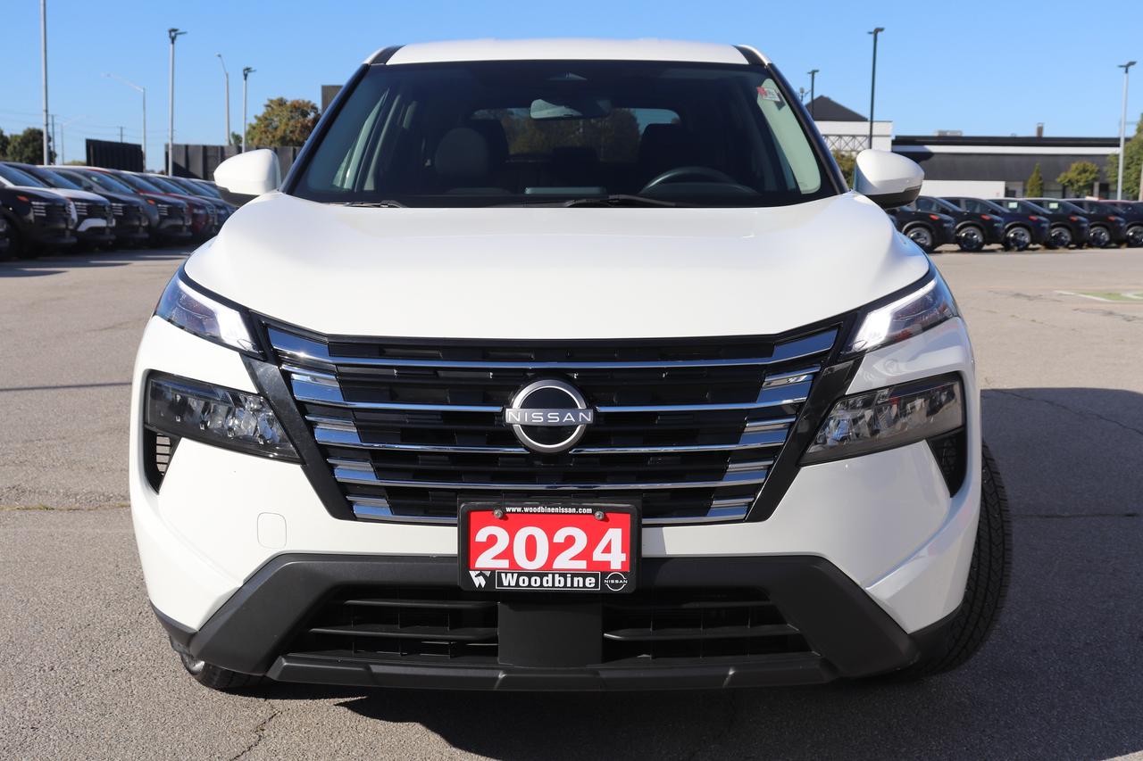 2024 Nissan Rogue S  AWD NO ACCIDENTS REMOTE START B-SPOT CARPLAY Photo