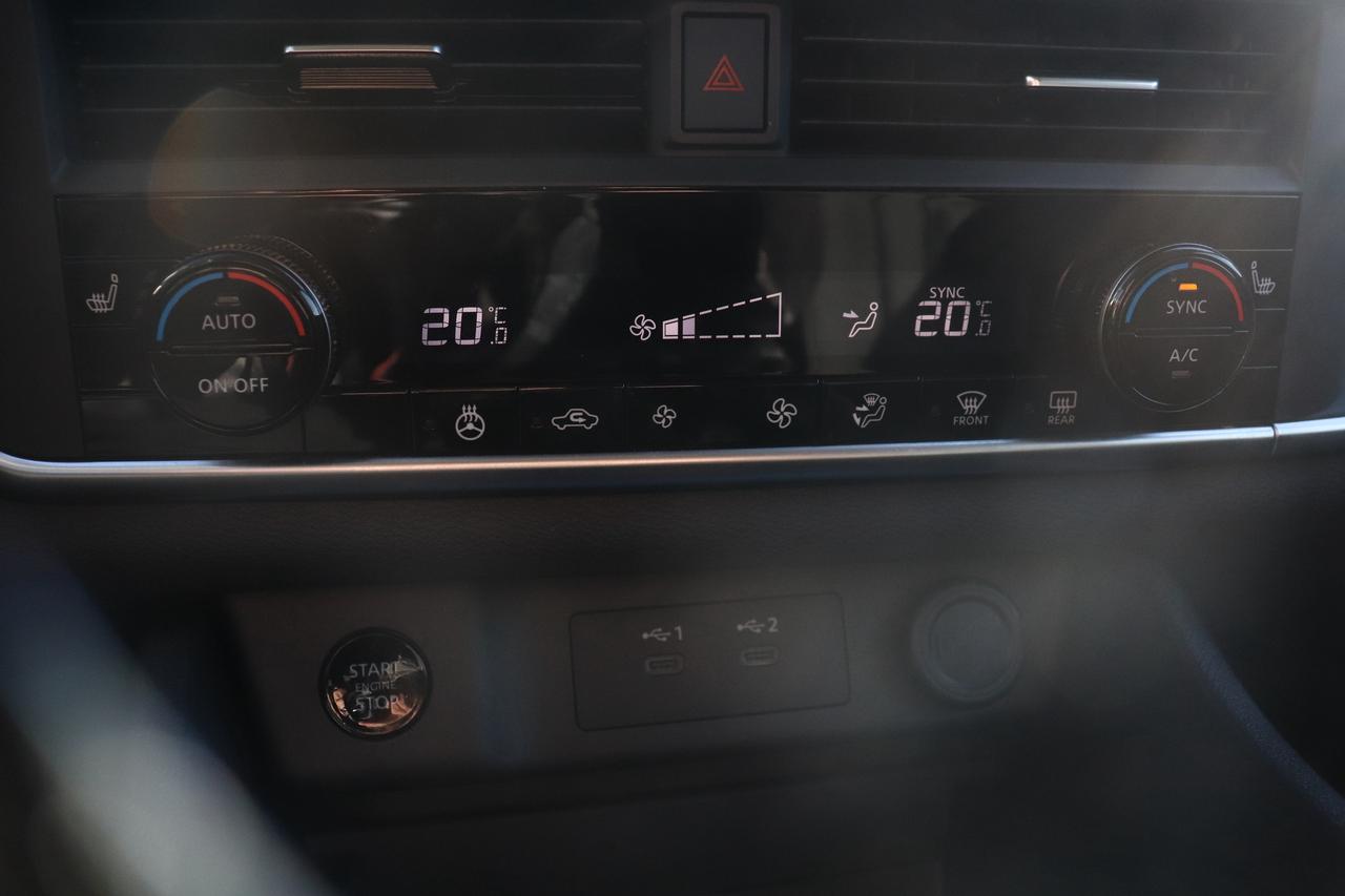 2024 Nissan Rogue S  AWD NO ACCIDENTS REMOTE START B-SPOT CARPLAY Photo