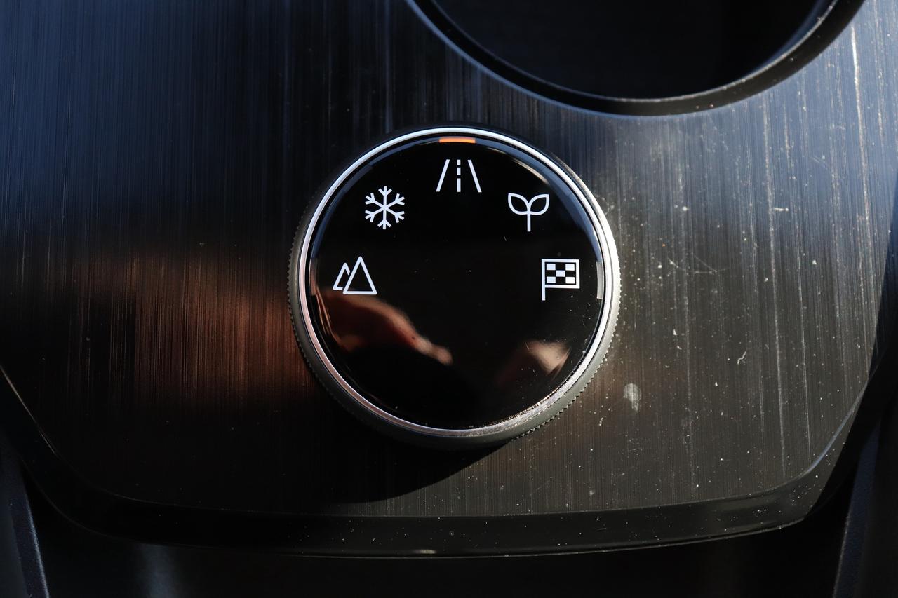 2024 Nissan Rogue S  AWD NO ACCIDENTS REMOTE START B-SPOT CARPLAY Photo