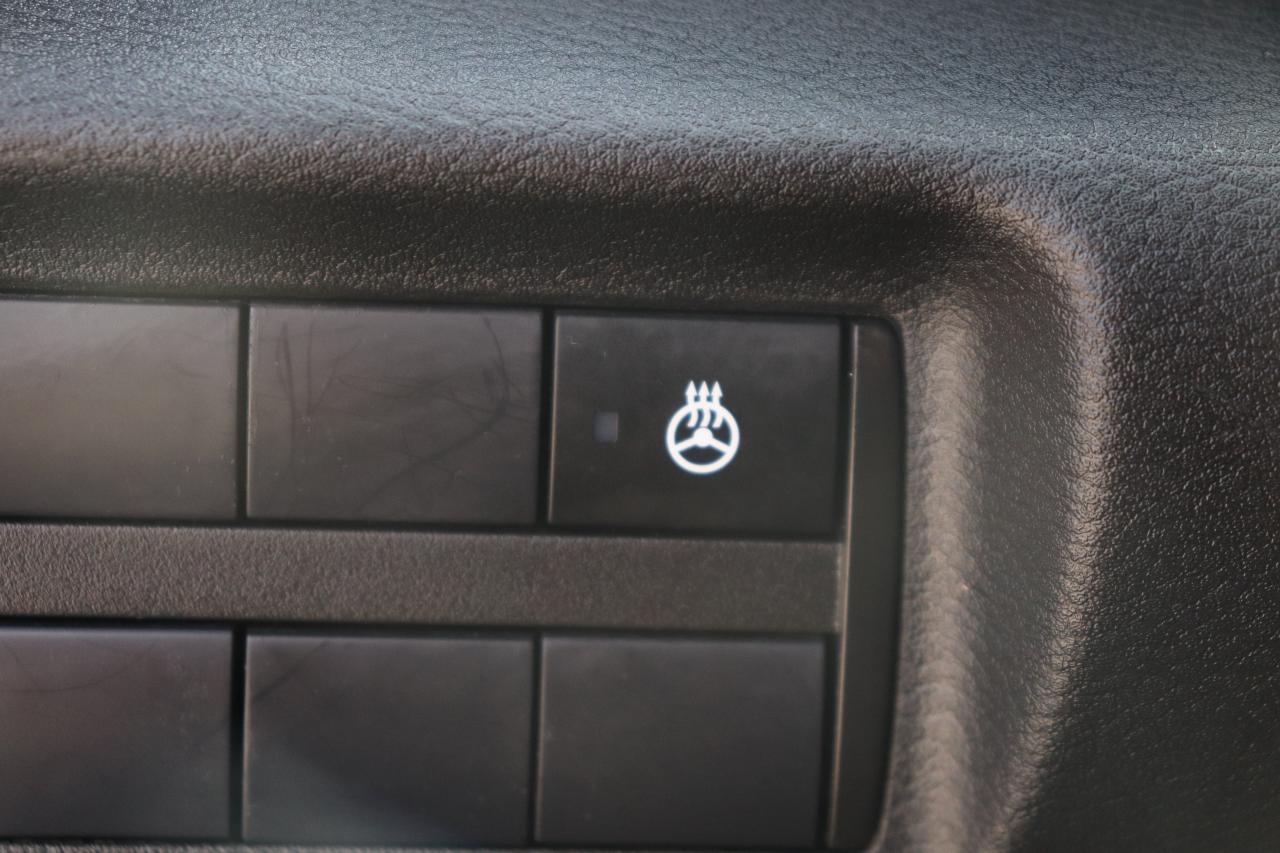 2023 Nissan Kicks SV NO ACCIDENTS REMOTE START B-SPOT CARPLAY CAMERA Photo