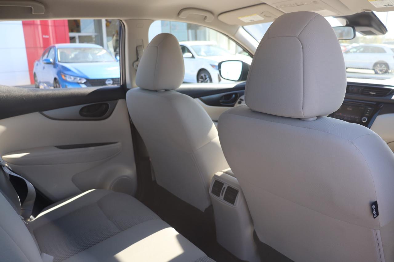 2023 Nissan Qashqai S AWD CARPLAY HEATED SEATS CAMERA BLIND SPOT Photo