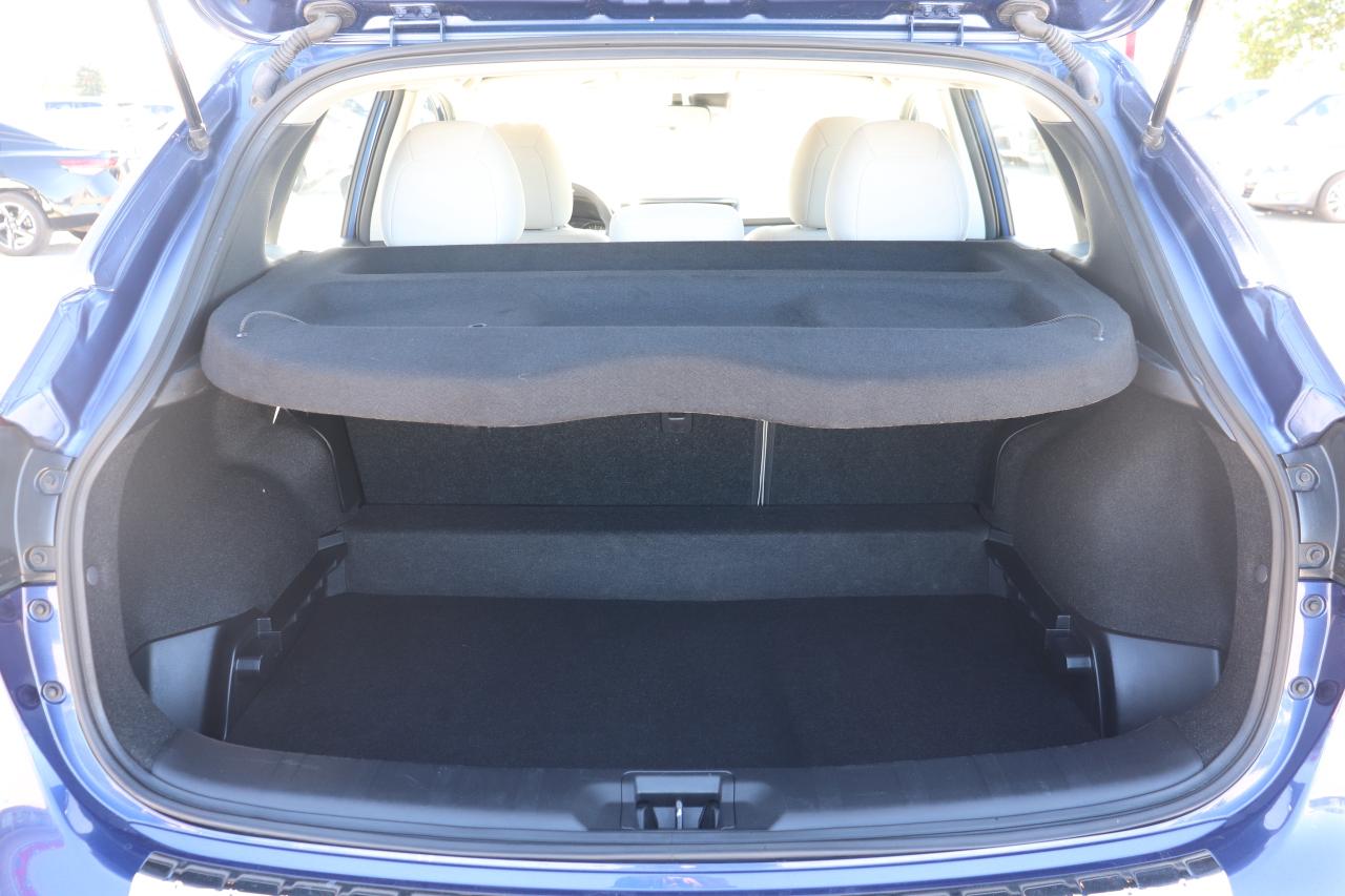 2023 Nissan Qashqai S AWD CARPLAY HEATED SEATS CAMERA BLIND SPOT Photo