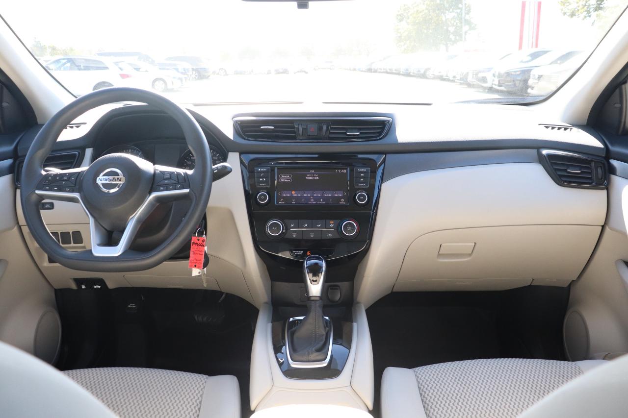 2023 Nissan Qashqai S AWD CARPLAY HEATED SEATS CAMERA BLIND SPOT Photo