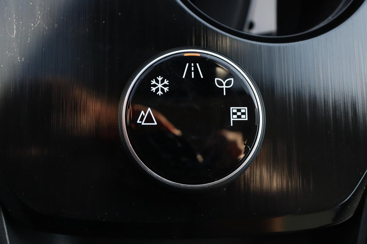 2023 Nissan Rogue S AWD 2023 CLEAROUT CARPLAY HEATED SEATS B-UP CAM Photo