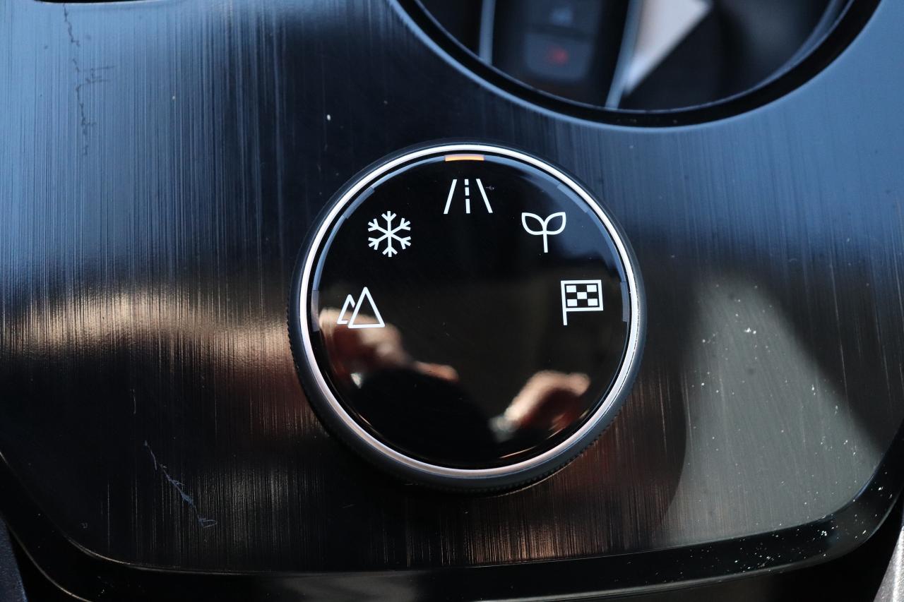 2024 Nissan Rogue S  AWD NO ACCIDENTS REMOTE START B-SPOT CARPLAY Photo