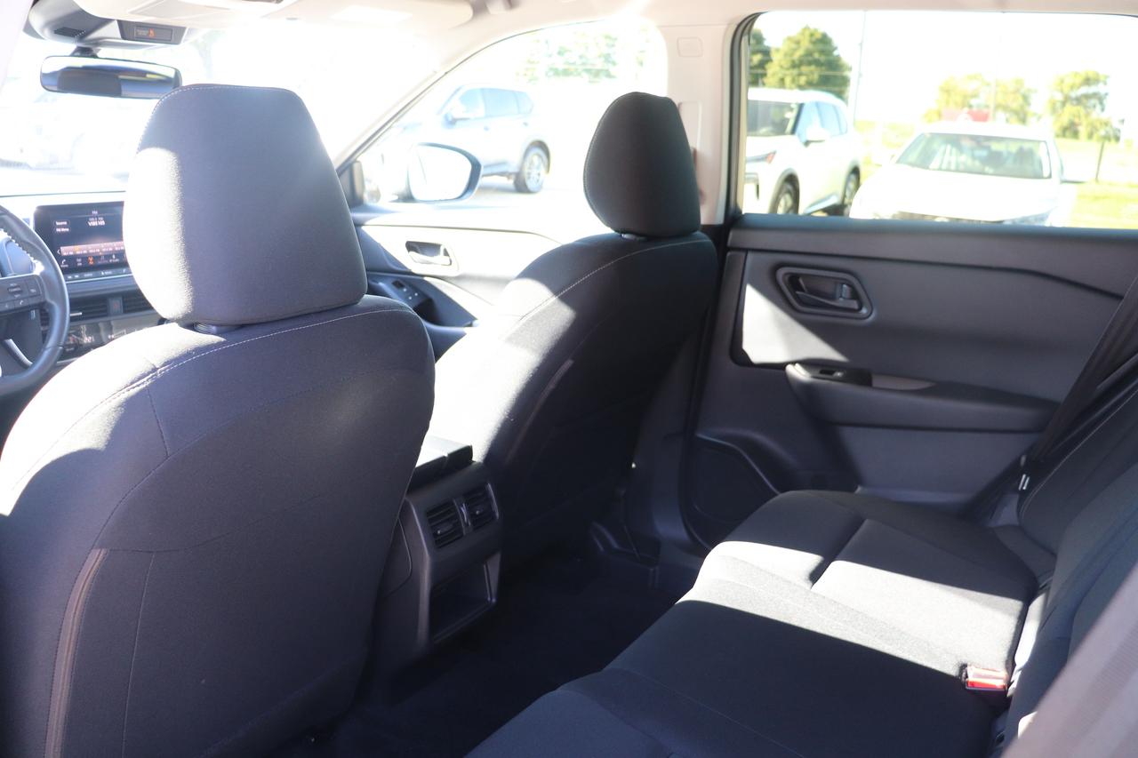 2024 Nissan Rogue S  AWD NO ACCIDENTS REMOTE START B-SPOT CARPLAY Photo