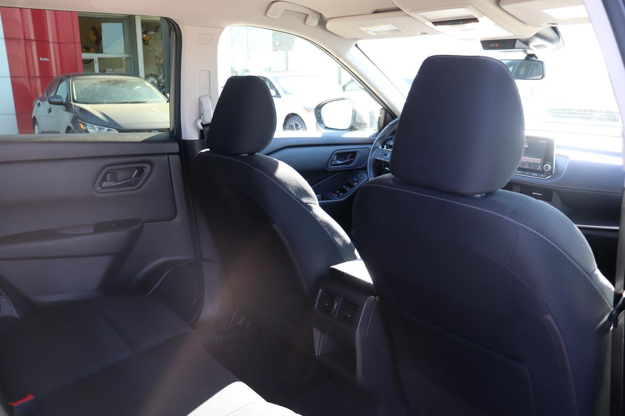 2024 Nissan Rogue S  AWD NO ACCIDENTS REMOTE START B-SPOT CARPLAY Photo