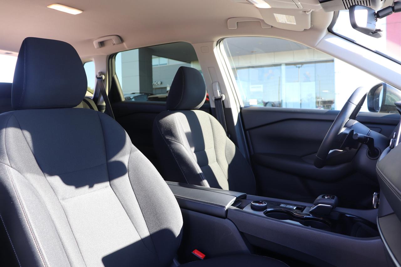 2024 Nissan Rogue S  AWD NO ACCIDENTS REMOTE START B-SPOT CARPLAY Photo