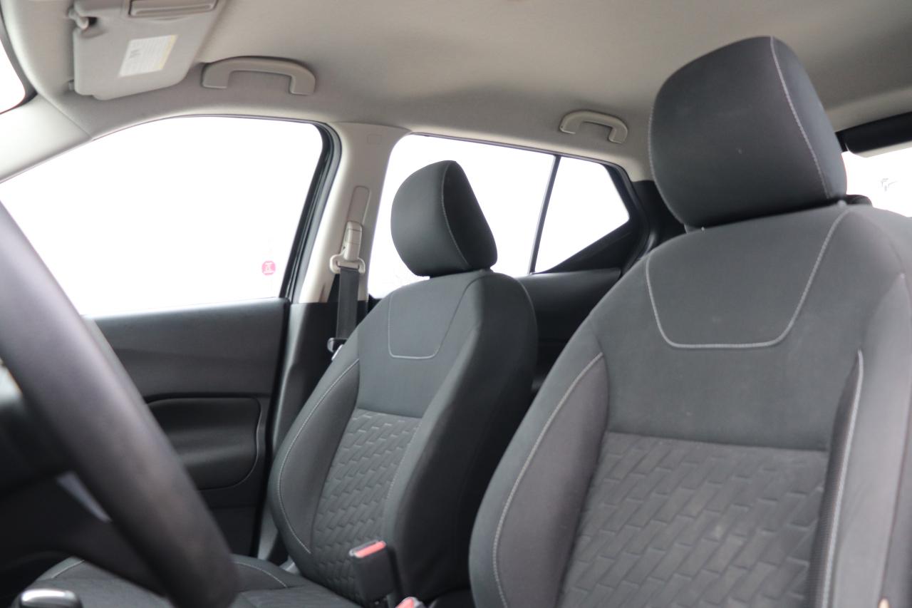 2021 Nissan Kicks S NO ACCIDENTS 1 OWNER OFF LEASE Photo