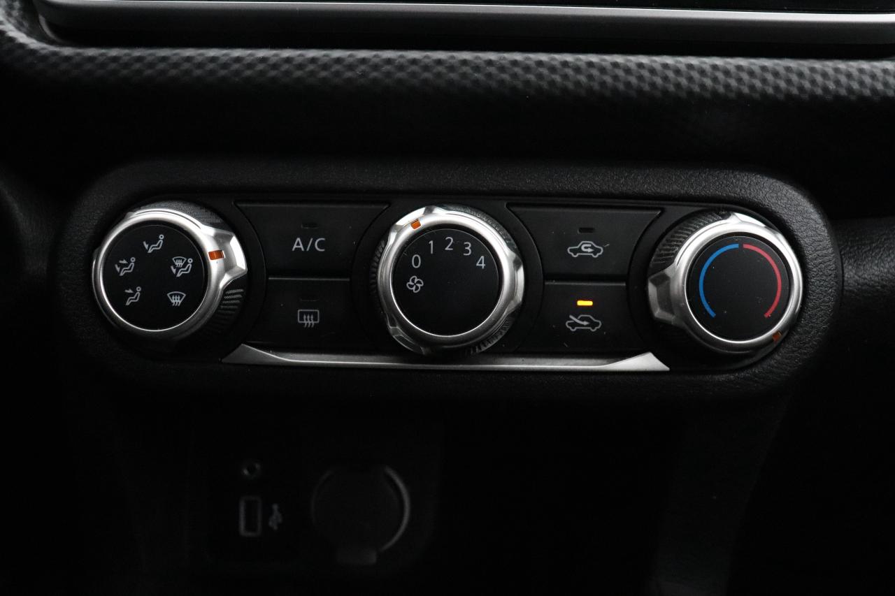 2021 Nissan Kicks S NO ACCIDENTS 1 OWNER OFF LEASE Photo