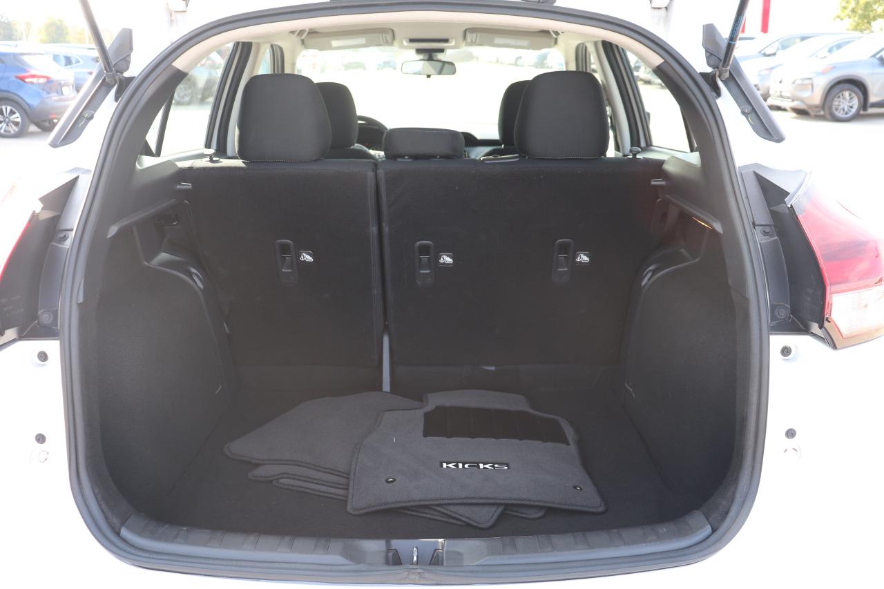 2023 Nissan Kicks SV REMOTE START B-SPOT CARPLAY CAMERA SONAR HEATED Photo