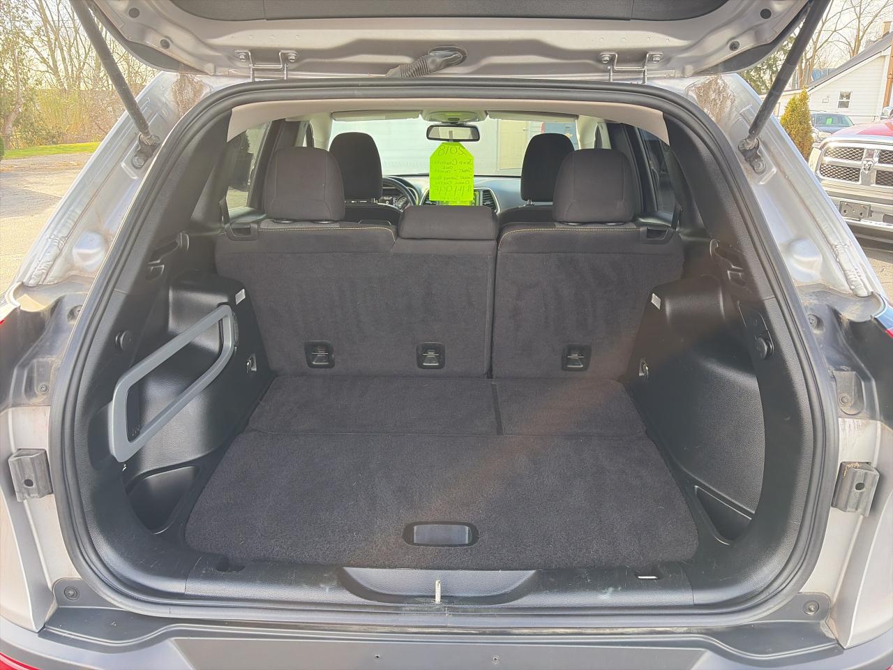 2018 Jeep Cherokee SPORT-ONE OWNER-CLEAN CARFAX-LOW KM Photo