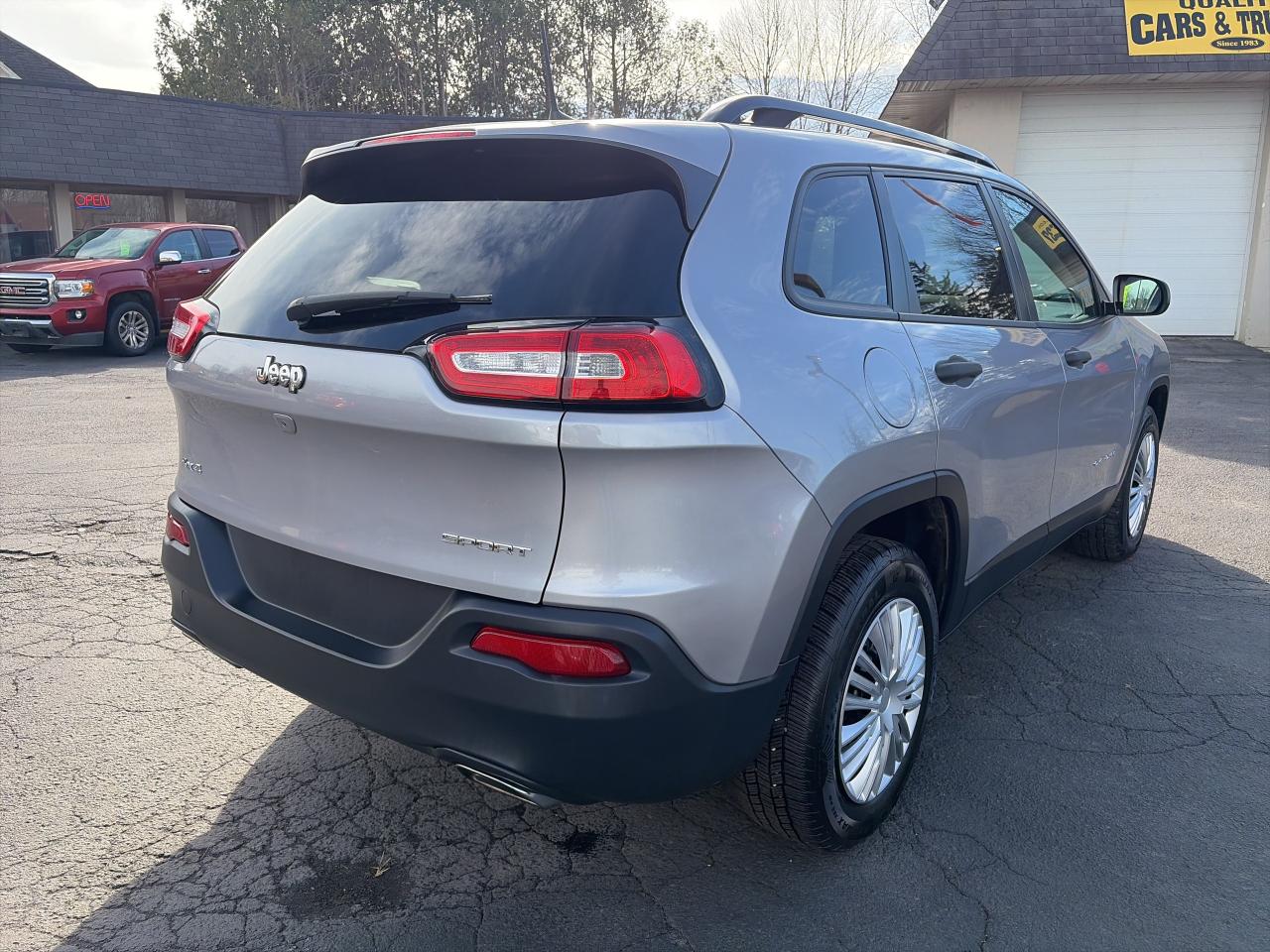 2018 Jeep Cherokee SPORT-ONE OWNER-CLEAN CARFAX-LOW KM Photo
