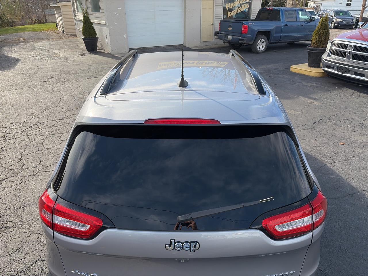 2018 Jeep Cherokee SPORT-ONE OWNER-CLEAN CARFAX-LOW KM Photo