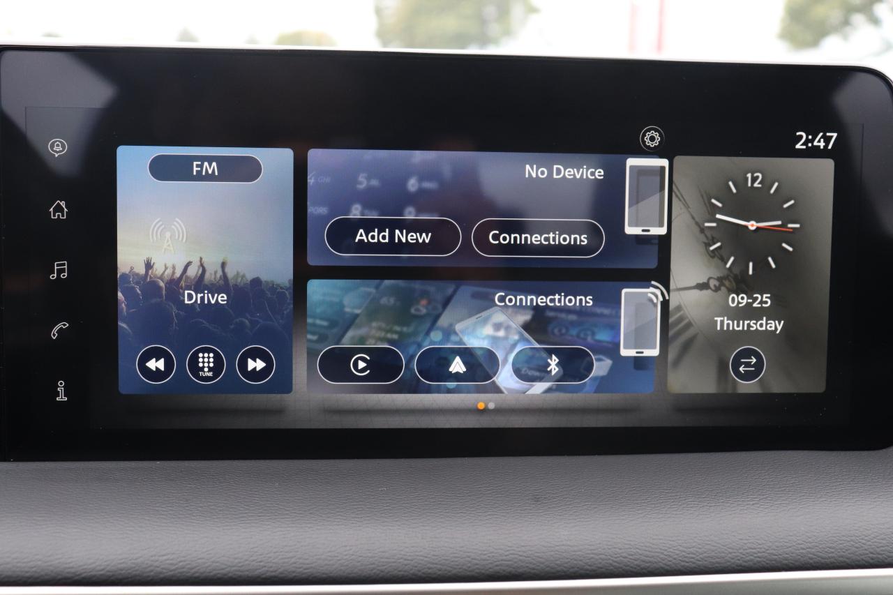 2025 Nissan Kicks S OFF LEASE 1 OWNER NO ACCIDENTS WIRELESS CARPLAY Photo