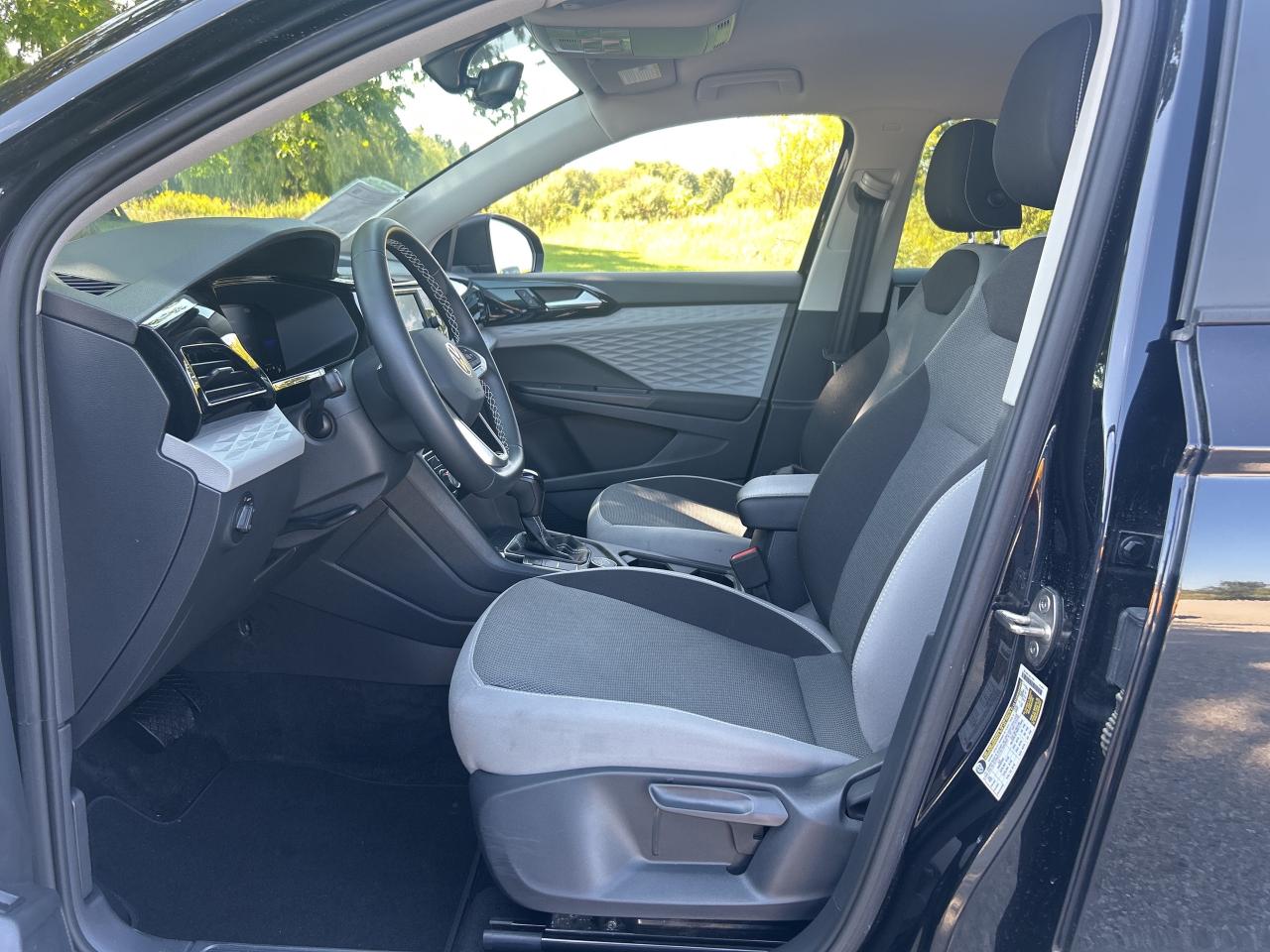 2023 Volkswagen Taos Trendline 4MOTION   Heated Seats & Steering Wheel Photo