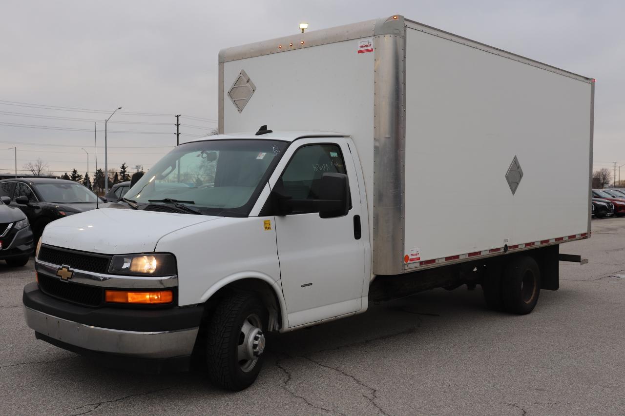 2019 Chevrolet Express Commercial Cutaway EXPRESS 3500 CUBE TRUCK CERTIFIED COMMERCIAL SAFTY Photo4