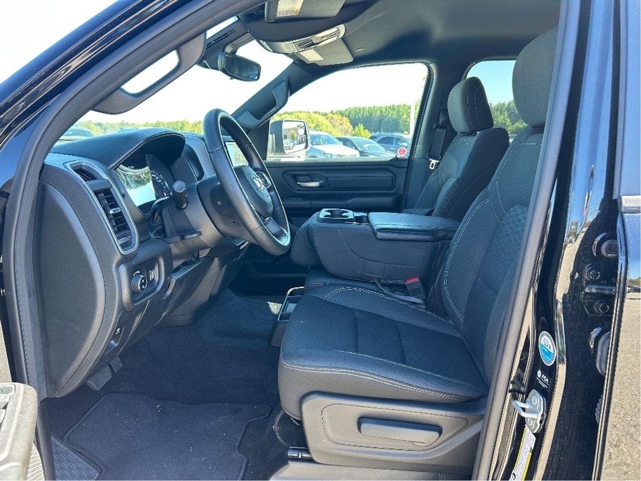 2025 RAM 1500 Tradesman 4x4 Crew Cab   Remote Start   Blind-spot Photo