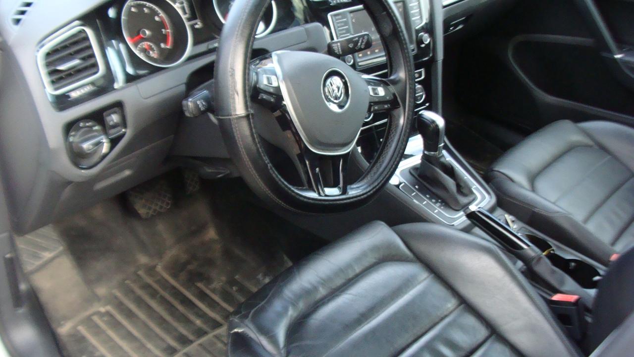 2016 Volkswagen Golf 5dr HB Auto 1.8 TSI Trendline*NEW PRICE!*LOW KM`S! Photo