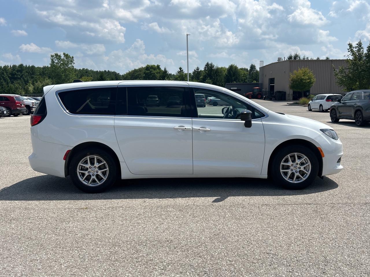 2024 Chrysler Grand Caravan SXT   Heated Seats & Steering Wheel   Power Doors Photo